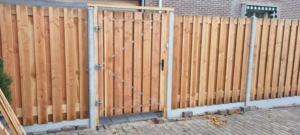 Akerveen Hoveniers - Erfafscheidingen - Schuttingen