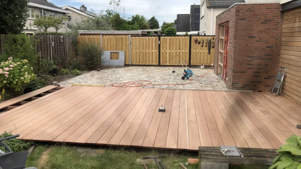 Akerveen Hoveniers - Houten terras - vlonders