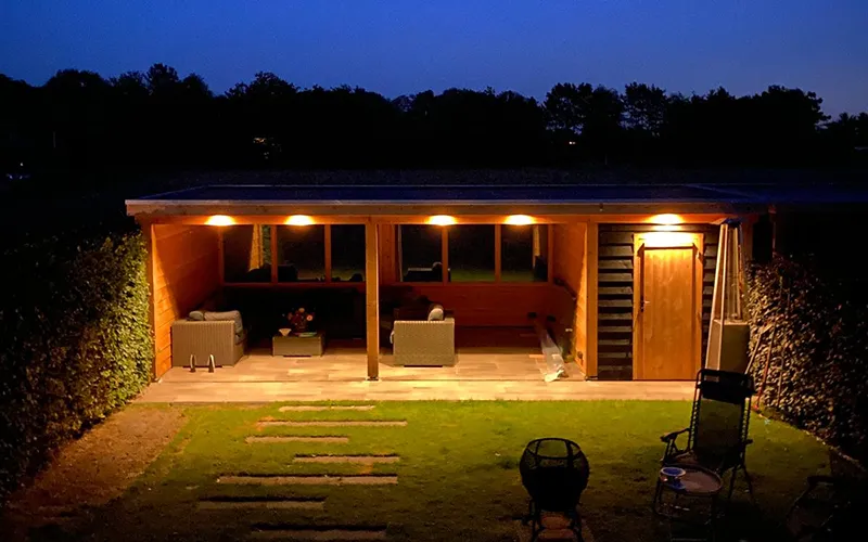 Akerveen Hoveniers - Diensten als: Tuinaanleg - Tuinonderhoud - Overkappingen - Tuinkamers - Verlichting - Bestrating - Beschoeiing Akerveen Hoveniers - Diensten als: Tuinaanleg - Tuinonderhoud - Overkappingen - Tuinkamers - Verlichting - Bestrating - Beschoeiing